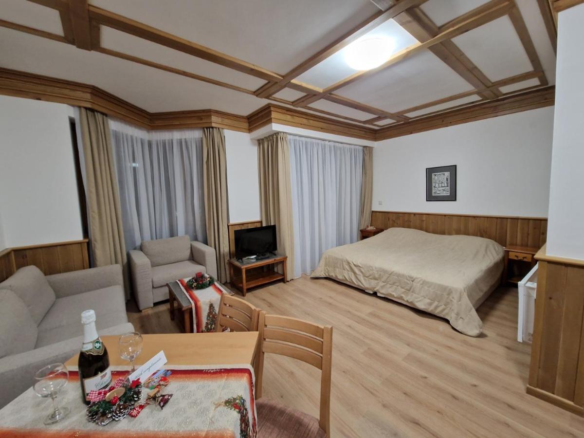 Pirin Golf Private Apartments & Studios ราซล็อก ภายนอก รูปภาพ